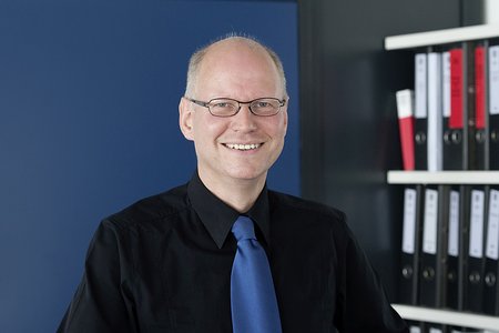 Reinhard Weng (Honorar- und Rechtsberatung<br>(Mo-Do ab 14 Uhr))