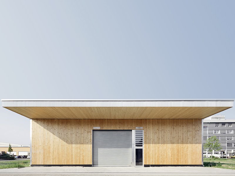 Halle VIII der Bundesanstalt f√ºr Wasserbau; Fertigstellung: 2017; Bauherr und Eigentuemer: Staatliches Hochbauamt Karlsruhe, Bundesbau Baden-W√ºrttemberg, D-76135 Karlsruhe, www.hba-karlsruhe.de; Architekt: Haug Schmidtler Architekten, D-76133 Karl