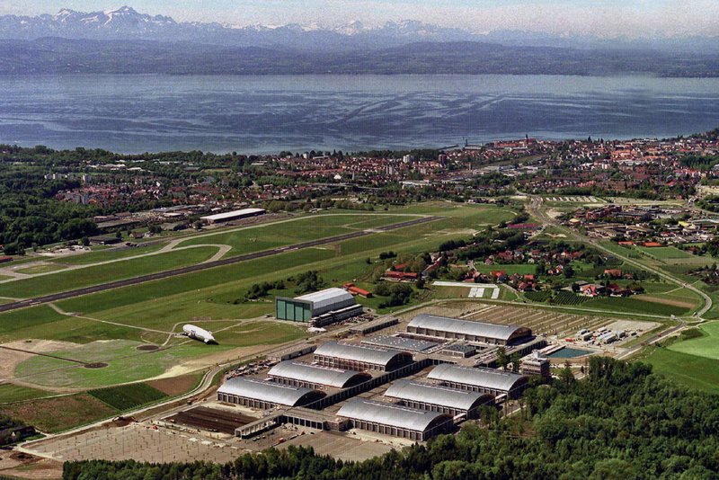 Wettbewerb: 1998/99 - 1. Preis
Entwurf: Volkwin Marg mit Hauke Huusmann
Projekpartner: Wolfgang Haux
Projektleitung: Hauke Huusmann
Tragwerksplanung: Hochtief Frankfurt, Abt. Technik                           Bockenheimer Landstraße 24, 60323 Frankfurt/M