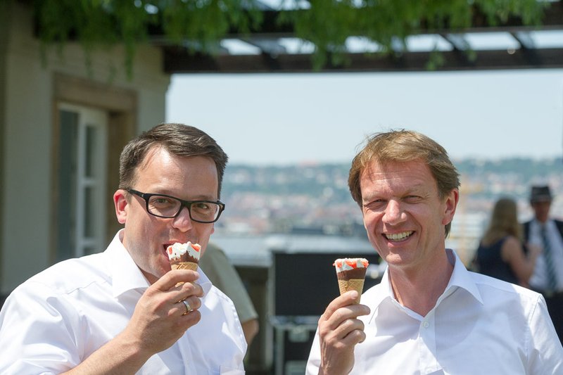 AKBW 13 07 08 1516 k1 web s