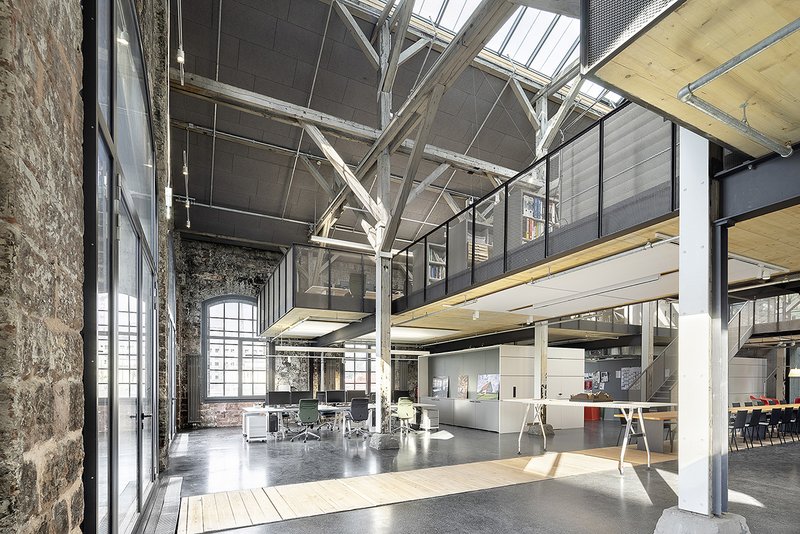 Objektname: Lokschuppen; Objekttyp: Bürogebäude, ehem. Bahnbetriebsgebäude; Standort: Glücksteinallee 41, D-68163 Mannheim; Fertigstellung: September 2018; Bauherr u. Eigentuemer: K Quadrat GbR, D-68219 Mannheim; Nutzer: Jarcke Architekten, D-68163 Ma