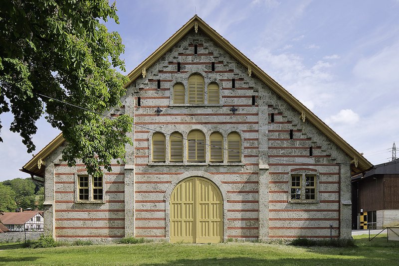 Projekt: Haupt- und Landgestüt Marbach-Alte Reithalle
Architekt: ew Architekten / Architekt Eberhard Wurst
Ort: D-Gomadingen-Marbach
Datum: 2020/06