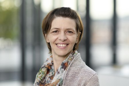 Cristina-Mioara Pirozzi (Eintragungsausschuss und Mitgliederverwaltung)