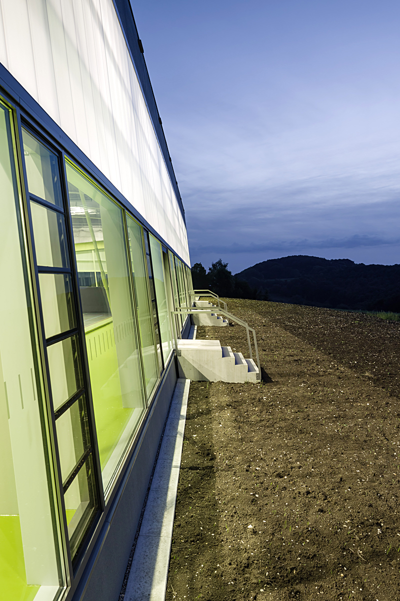 DEU, Sonnenbühl-Genkingen, Sporthalle, Zoll Architekten, Fertigstellung: 2013, DIGITAL 100 MB 8 Bit. - ©Zooey Braun; Veroeffentlichung nur gegen Honorar, Urhebervermerk und Beleg / permission required for reproduction, mention of copyright, complimentar