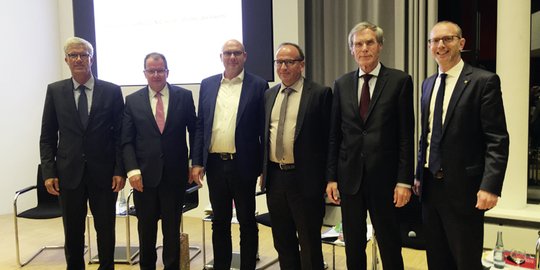 Schlichten  und  Richten