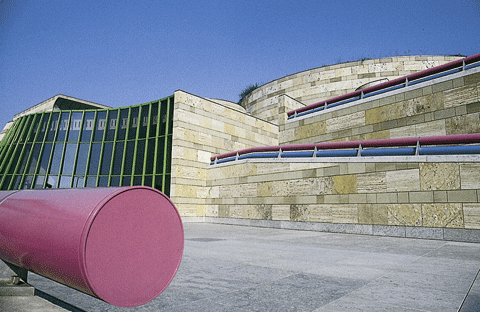 Drei unterschiedliche Führer zur Architektur Stuttgarts