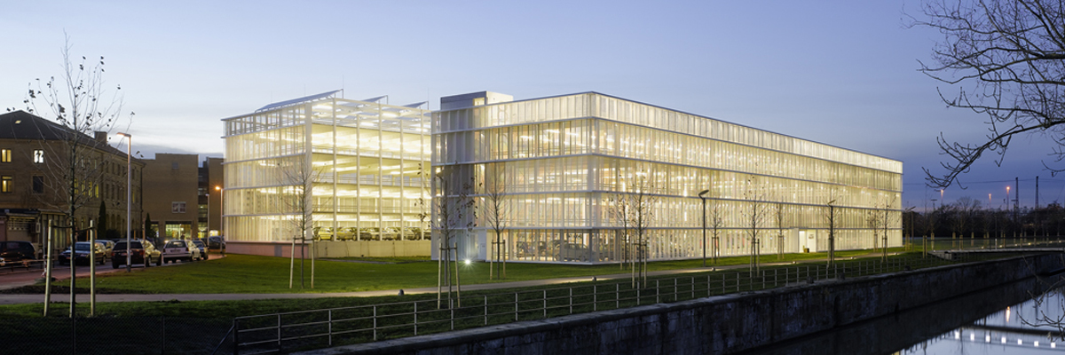 Parkhaus experimenta mit Freianlagen, Heilbronn; Architekten Petry + Wittfoht Falk Petry, Prof. Jens Wittfoht, Stuttgart und W+S Wiedemann + Schweizer Freie Landschaftsarchitekten, Stuttgart; Foto Zooey Braun