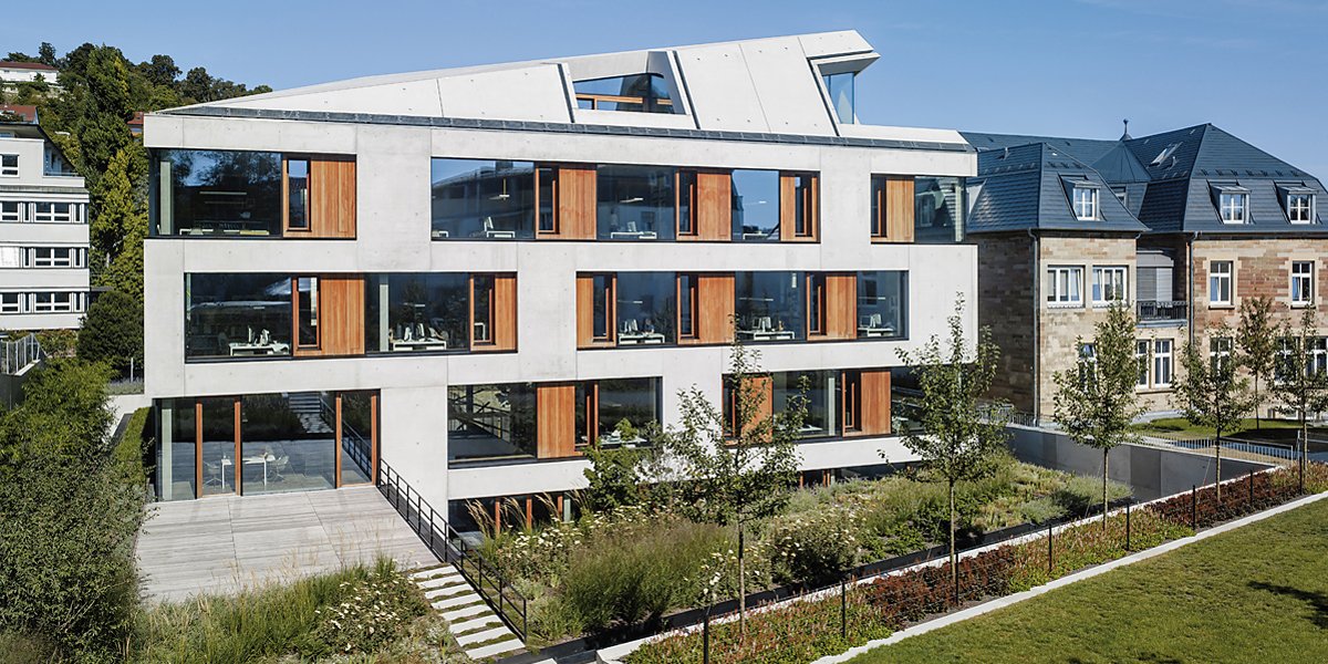 Aisgezeichnete Architektur mit hervorragender Arbeitsplatzqualität: Bürogebäude Stuttgart-Nord | Blocher Blocher Partners, Architecture and Design, Stuttgart; Landschaftsarchitektur Glück, Stuttgart | Foto Klaus Mellenthin