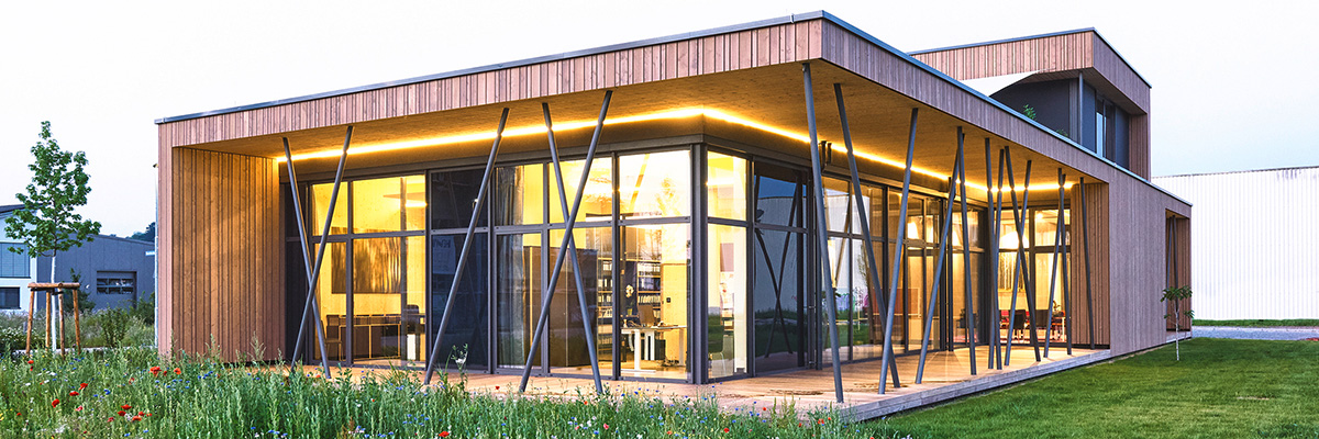 Prämiert beim Auszeichnungsverfahren Beispielhaftes Bauen: Klimaneutrales Bürogebäude mit Betriebswohnung, Ettenheim - Architekten: Keienburg Architekten PartmbB, Ettenheim; Foto: Fotostudio Klaus Hohnwald