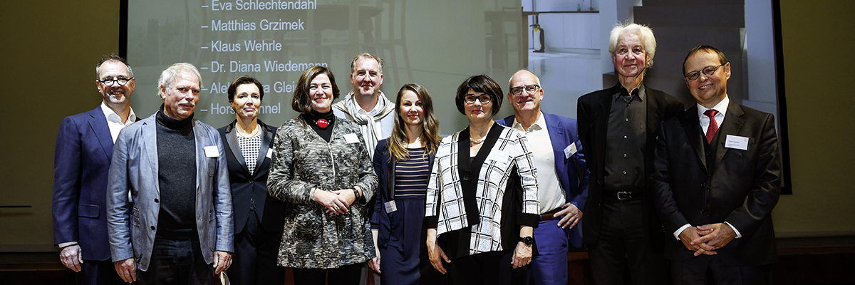 (v. l.) Klaus Wehrle, Matthias Grzimek, Beatrice Soltys, Dr. Diana Wiedemann, Markus Müller, Aleksandra Gleich, Eva Schlechtendahl, Stephan Weber, Horst Hennel, Hans Dieterle | Fotograf: Felix Kästle