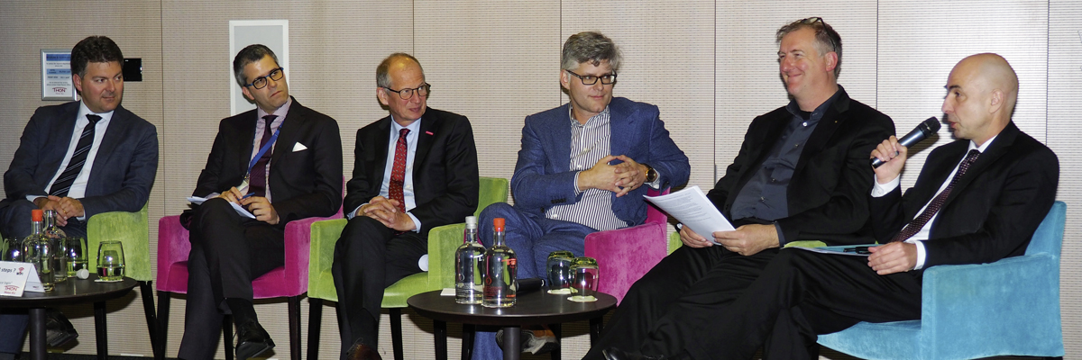 Auf dem Podium v.l. Dr. Andreas Schwab, Bernhard Zaglmayer, Rainer Reichhold, Moderation Hendrik Kafsack, Markus Müller, Prof. Stephan Engelsmann